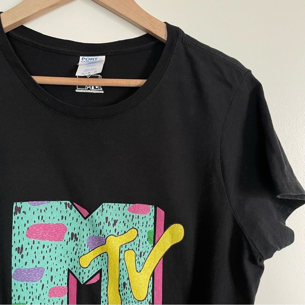MTV Vintage Style Graphic T-Shirt Black with Colorful Logo Size M